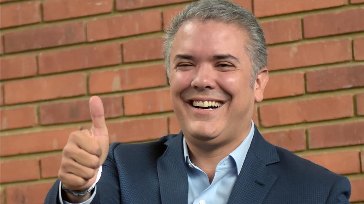 Iván Duque gana la presidencia de Colombia