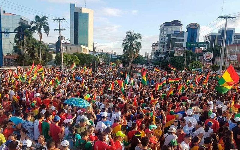Preparan marcha de protesta contra la Ley de diversidades sexuales en Bolivia