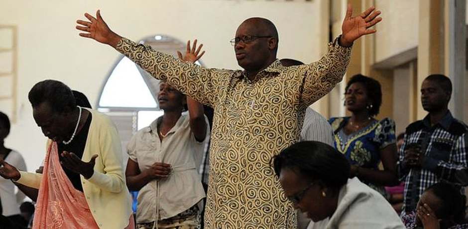 Ruanda cierra 8.000 iglesias en los últimos siete meses