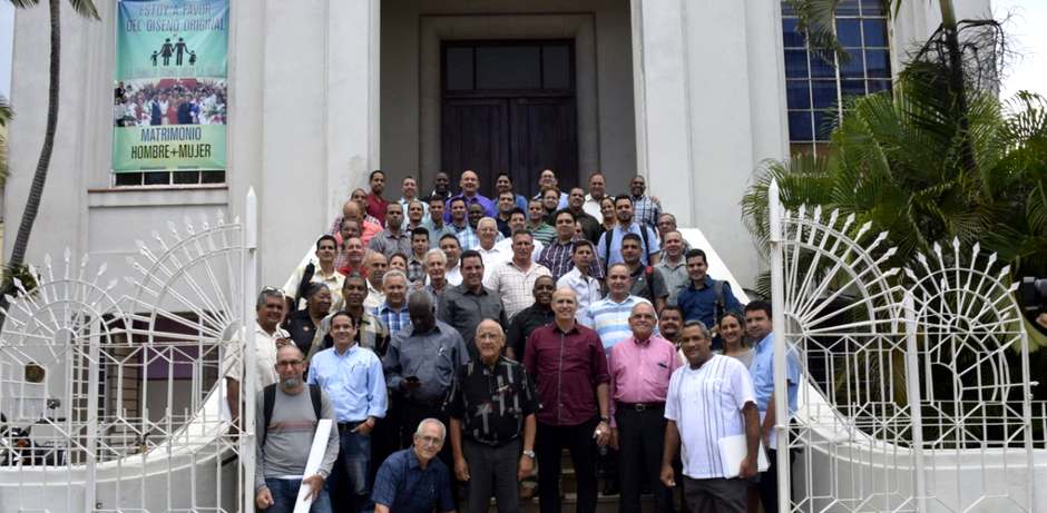 Líderes de iglesias evangélicas en Cuba. (FACEBOOK / IGLESIA METODISTA EN CUBA),líderes cubanos, cubanos evangélicos