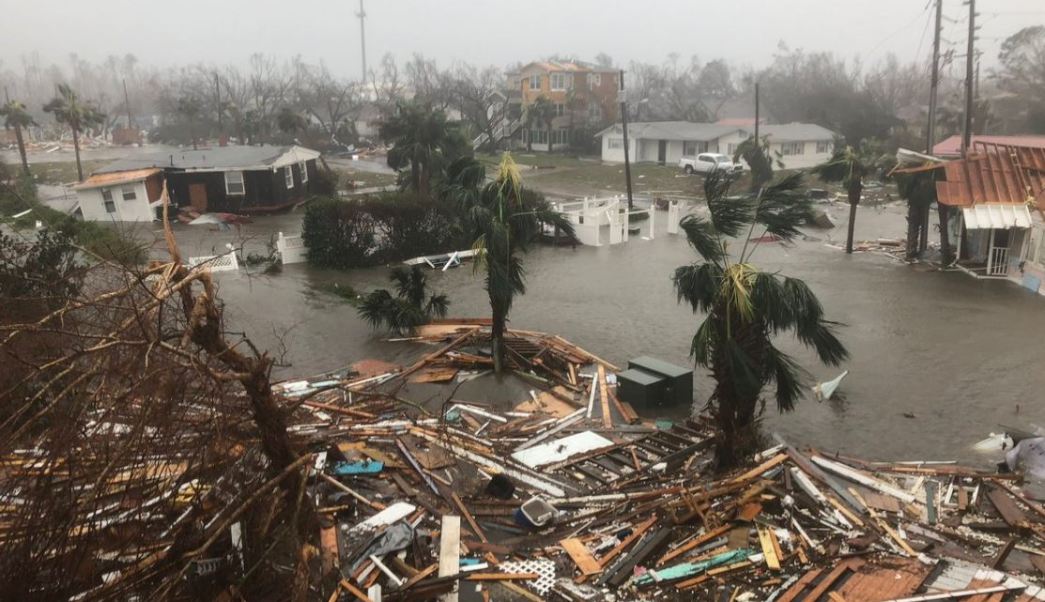 Voluntarios se lanzan en apoyo a afectados por huracán Michael