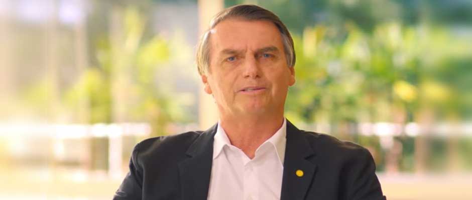 Bolsonaro designa a ministro de educación conservador por influencia de evangélicos