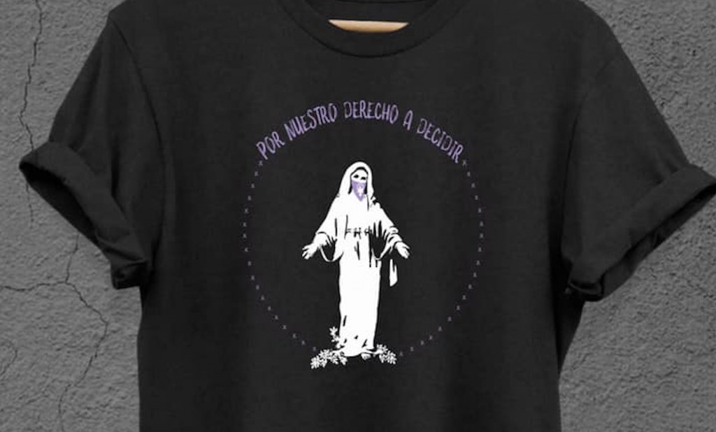 Estudiantes de UCR utilizan imagen religiosa en camiseta abortista
