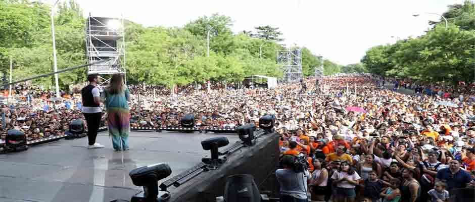 Miles se reúnen para escuchar a Luis Palau en Madrid