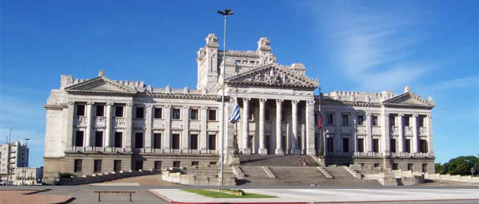 Congreso de Uruguay / Wikipedia ,Congreso de Uruguay
