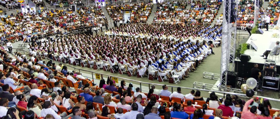 Universidad Evangélica de RD: 25.000 profesionales graduados en sus 33 años de existencia