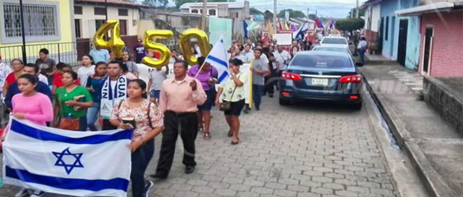 Nicaragüenses celebran 450 aniversario de la traducción de la Biblia al castellano