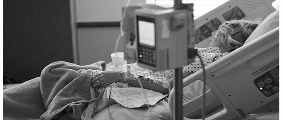 Proyecto reavivó el debate entre el poder sobre la vida y la muerte / Pixabay,Hospital, enfermedad