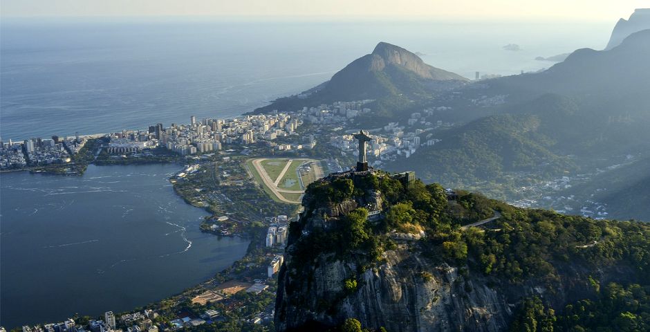 Estatua del Cristo Redentor en  Río, frente al Atlántico /  Raphael Nogueira, Unsplash,Estatua del Cristo Redentor en  Río, frente al Atlántico  