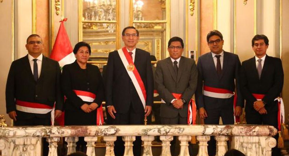 Los nuevos ministros juramentados la noche de este jueves por Martín Vizcarra / Perú 21,Martín Vizcarra, Perú