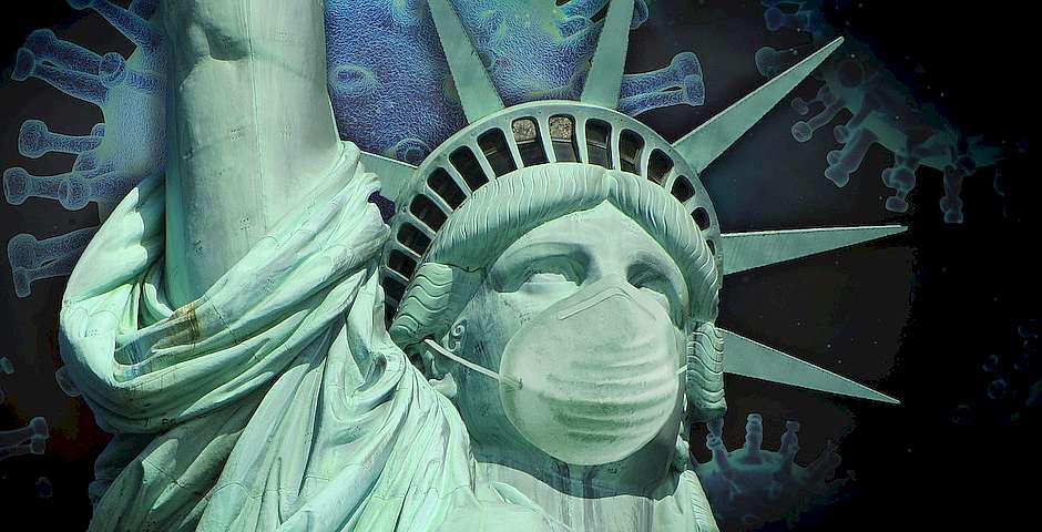 Alexandra Koch, Pixabay,Estatua de la Libertad en Nueva York con mascarilla