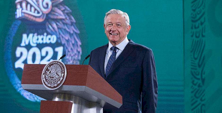 López Obrador se declara cristiano, pero no católico