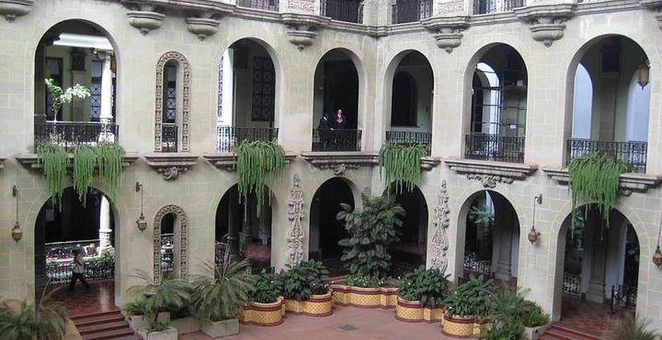 El patio del Palacio Nacional de Guatemala (futuro 'Patio de la Vida´) donde estará el monumento / Yolanda Mejía,Guatemala provida, Palacio Nacional Guatemala