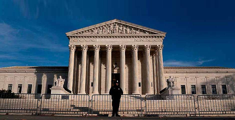 Corte Suprema habría decidido anular fallo que legalizó el aborto en Estados Unidos 