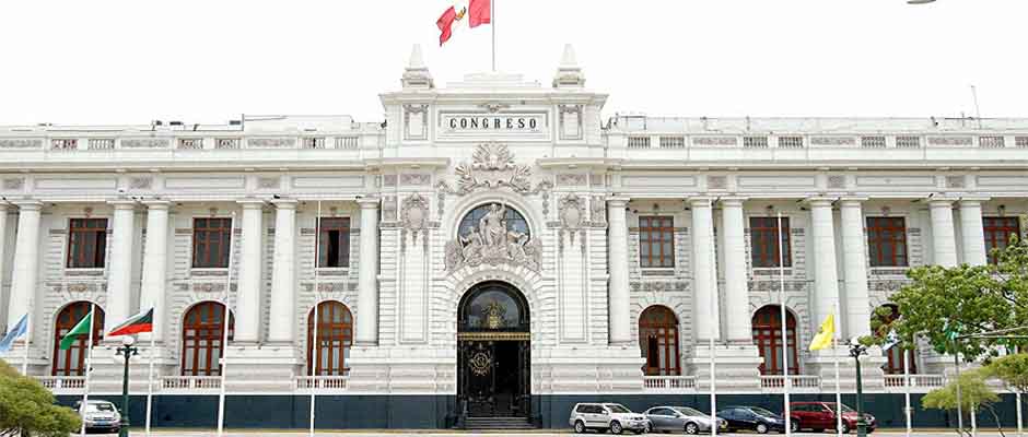 Congreso del Perú rechaza a la OEA por tema de “baños neutros”