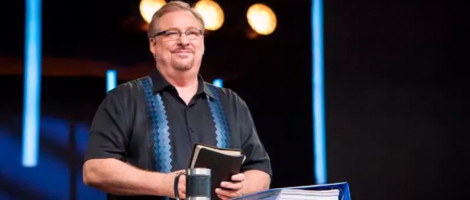 Rick Warren predica su último sermón tras 43 años como pastor