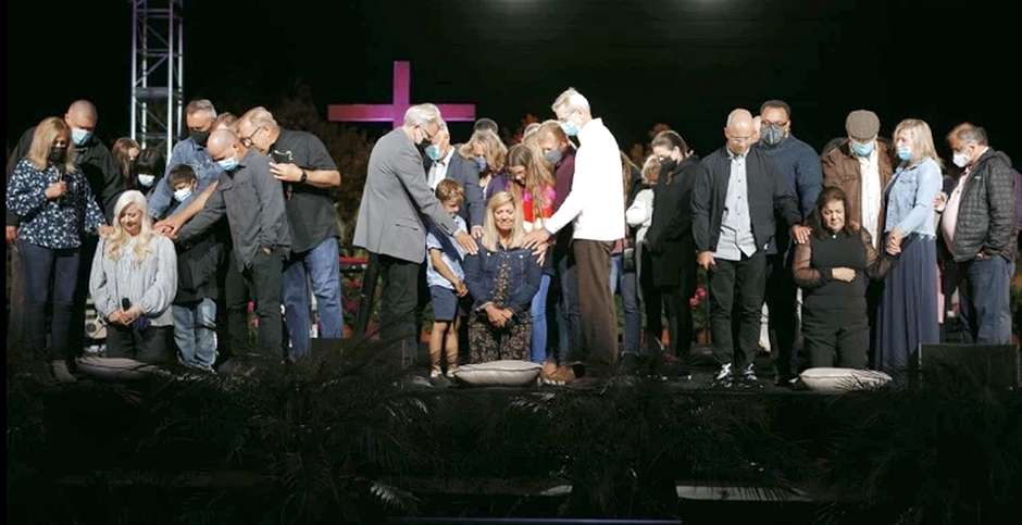 EEUU | Bautistas del Sur expulsan a la megaiglesia Saddleback por tener una pastora
