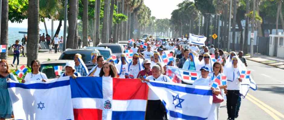 Evangélicos marchan en República Dominicana por la convivencia pacífica