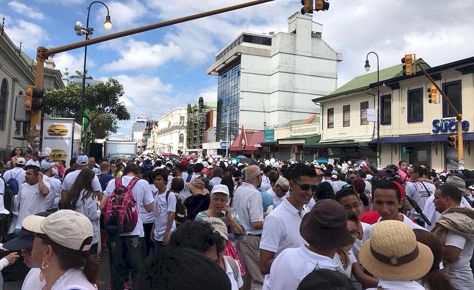 Un momento de la marcha en Tegucigalpa,marcha provida, evangélicos Honduras