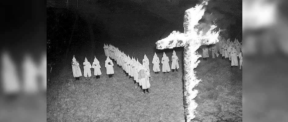 EEUU│Tres iglesias negras reciben folletos de reclutamiento del Ku Klux Klan