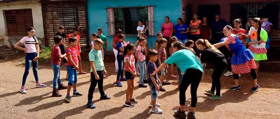 Ministerio misionero alcanza niños en comunidades necesitadas de Cuba