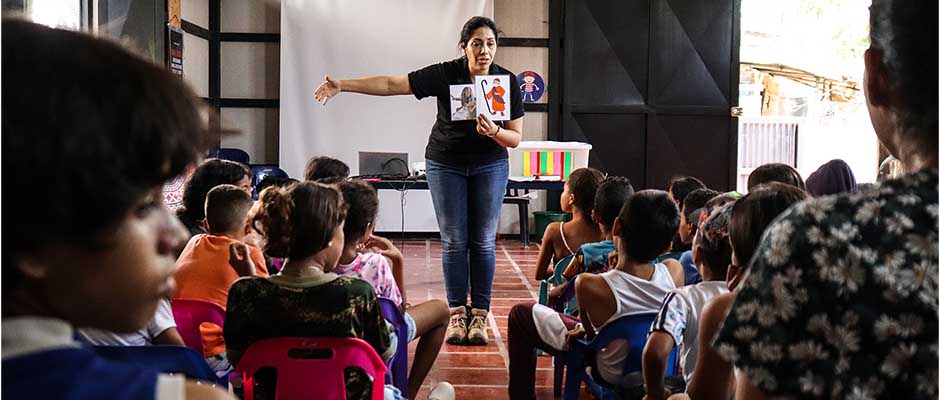 Organización humanitaria enseña valores bíblicos a niños venezolanos en Colombia 