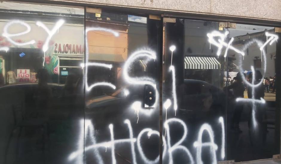 Argentina | Vuelven a vandalizar una Iglesia Evangélica en Luján por el 8M
