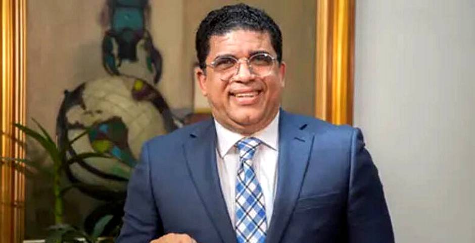 Desafíos de un alcalde evangélico en Santo Domingo