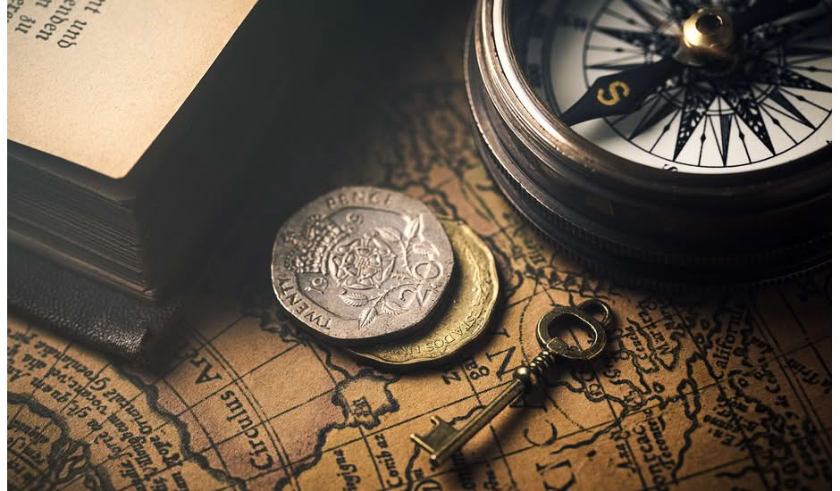 Ghinzo, Pixabay,brújula dinero llave