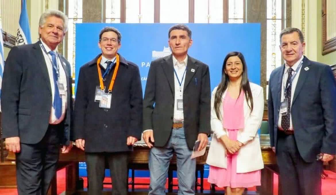 A lan izda. Gerardo Amarilla, y a la dcha. Luciano Bongarrá,Gerardo Amarilla, Luciano Bongarrá