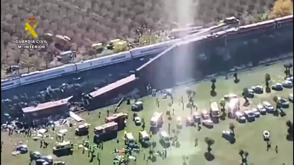 Uno de los trenes accidentados. Foto: redes sociales,accidente AVE, España Urda